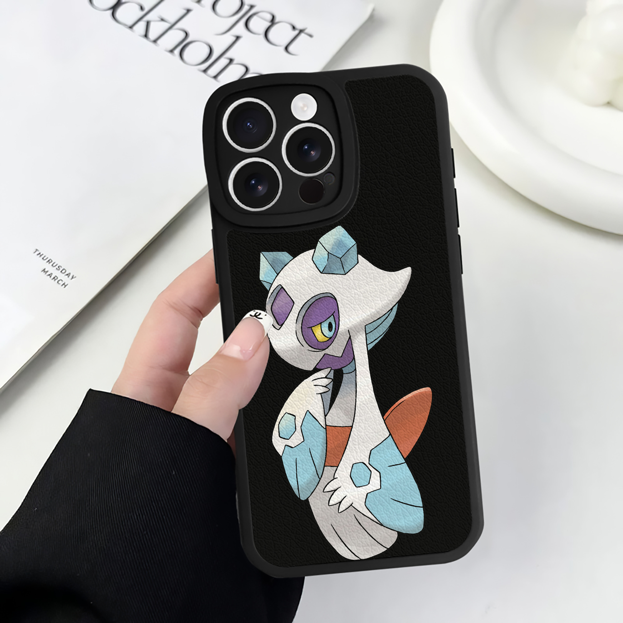 （画像用） ポケットモンスター Pokémon 【iPhone 16シリーズ対応】シリコンスマホケース（レザー調） 材質：シリコン